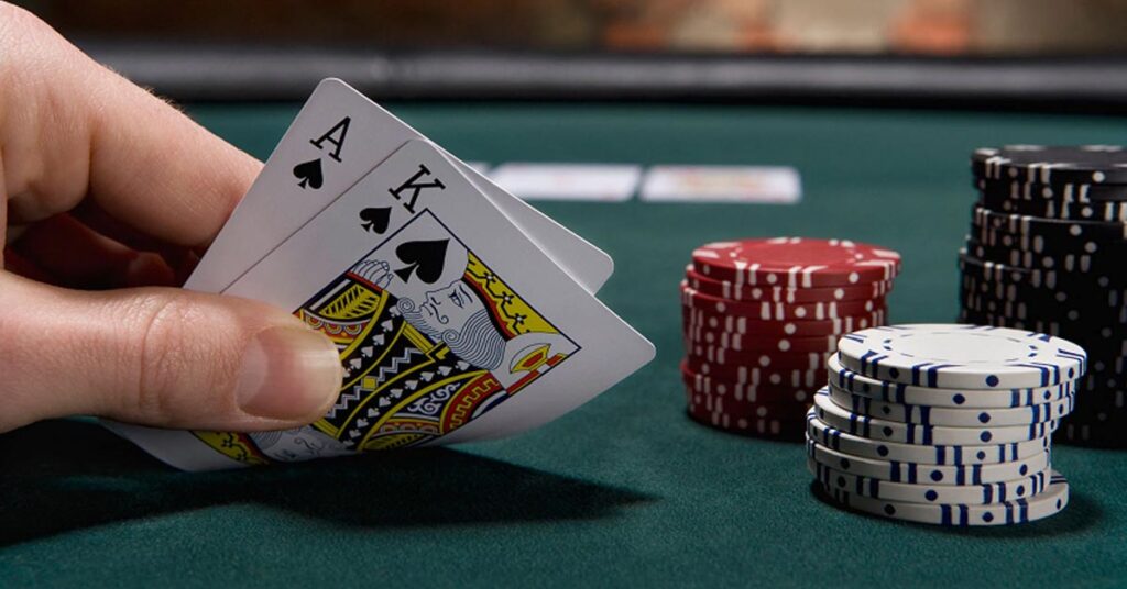 Cùng tìm hiểu thể loại game đánh bài đổi thưởng Poker là gì?